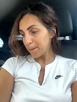 Snapshot of EmaSkyes chatting on October 25, 2025, 11:29 am EmaSkyes online show from October 25, 2025, 11:29 am