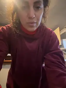 Snapshot of EmaSkyes chatting on December 1, 2025, 2:11 pm EmaSkyes online show from December 1, 2025, 2:11 pm