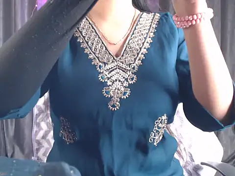 Snapshot of Sexy_Myra18 chatting on February 3, 2025, 12:57 pm Sexy Myra18 online show from February 3, 2025, 12:57 pm