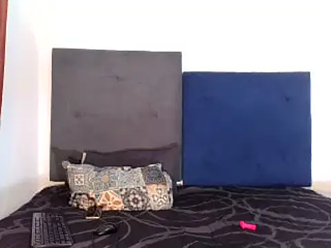 ReginaStar16 online show from March 13, 2025, 3:28 pm