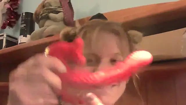 AddieAssets online show from December 22, 2025, 3:25 am