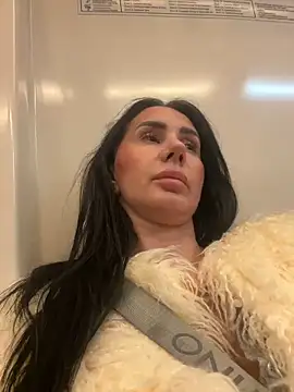 AnaRhodes online show from March 10, 2025, 8:26 am