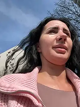 AnaRhodes online show from March 22, 2025, 12:35 pm