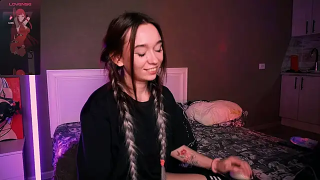 Kimiko   online show from October 10, 2025, 10:31 pm