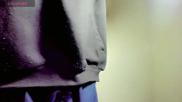 Elissa taylor  online show from February 17, 2025, 3:53 pm