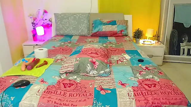 Kendralove31xxx online show from January 3, 2025, 2:43 am