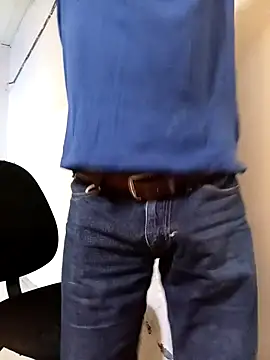 friendsloversex online show from September 17, 2025, 6:42 pm