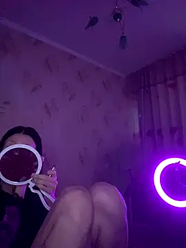 Snapshot of Starry_Siren chatting on October 23, 2025, 11:31 am Starry Siren online show from October 23, 2025, 11:31 am