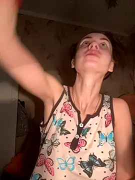 Snapshot of Starry_Siren chatting on October 26, 2025, 5:41 pm Starry Siren online show from October 26, 2025, 5:41 pm