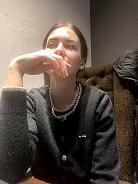 Snapshot of Starry_Siren chatting on November 3, 2025, 11:11 am Starry Siren online show from November 3, 2025, 11:11 am