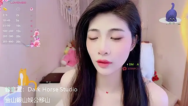 Snapshot of Vaidurya-Yolo chatting on November 9, 2025, 1:42 pm Vaidurya-Yolo online show from November 9, 2025, 1:42 pm