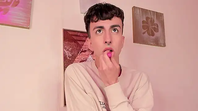 Snapshot of BrahmBelial_ chatting on December 21, 2024, 7:45 am BrahmBelial online show from December 21, 2024, 7:45 am