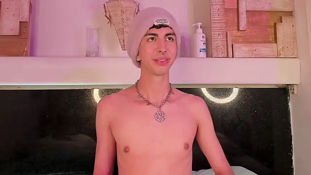 Snapshot of BrahmBelial_ chatting on January 6, 2025, 8:03 am BrahmBelial online show from January 6, 2025, 8:03 am