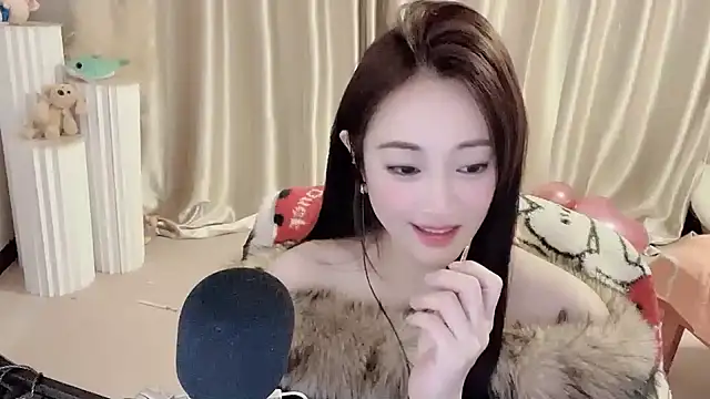 Snapshot of Daisy-77 chatting on January 26, 2025, 8:56 pm Daisy-77 online show from January 26, 2025, 8:56 pm