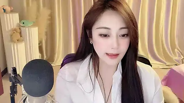 Snapshot of Daisy-77 chatting on February 24, 2025, 5:53 pm Daisy-77 online show from February 24, 2025, 5:53 pm