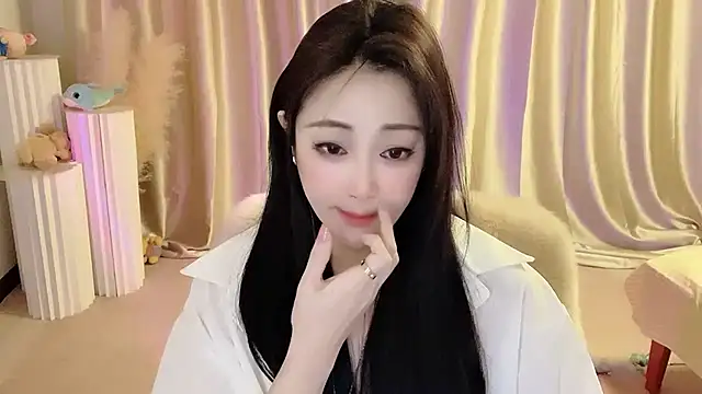 Snapshot of Daisy-77 chatting on March 17, 2025, 6:00 pm Daisy-77 online show from March 17, 2025, 6:00 pm