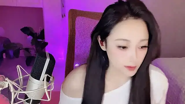 Snapshot of Daisy-77 chatting on November 17, 2025, 3:07 pm Daisy-77 online show from November 17, 2025, 3:07 pm