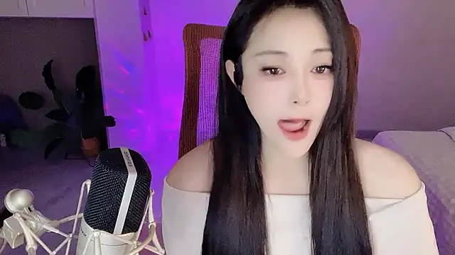 Snapshot of Daisy-77 chatting on November 20, 2025, 5:12 pm Daisy-77 online show from November 20, 2025, 5:12 pm