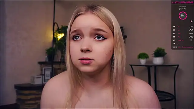 ZaraCreedon online show from March 10, 2025, 4:28 am