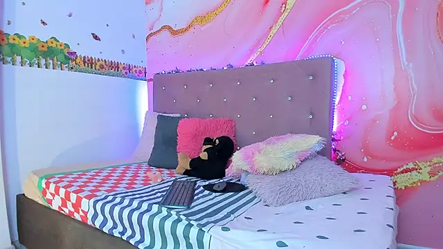 Snapshot of Daisy__rose chatting on January 25, 2025, 2:14 pm Daisy rose online show from January 25, 2025, 2:14 pm