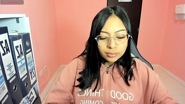 Snapshot of AlanaPetterson chatting on January 3, 2025, 1:03 pm AlanaPetterson online show from January 3, 2025, 1:03 pm
