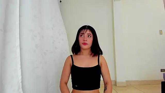 Snapshot of RileySkye chatting on December 9, 2024, 12:23 am RileySkye online show from December 9, 2024, 12:23 am