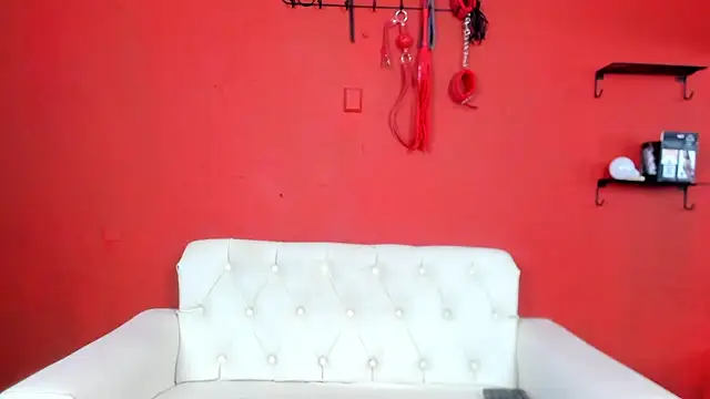 Snapshot of MIA_SOPHIA1 chatting on February 28, 2025, 5:15 am MIA SOPHIA1 online show from February 28, 2025, 5:15 am