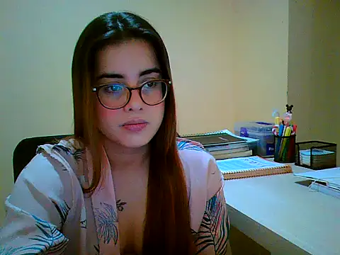 Snapshot of maliamiller chatting on September 12, 2025, 9:37 pm maliamiller online show from September 12, 2025, 9:37 pm