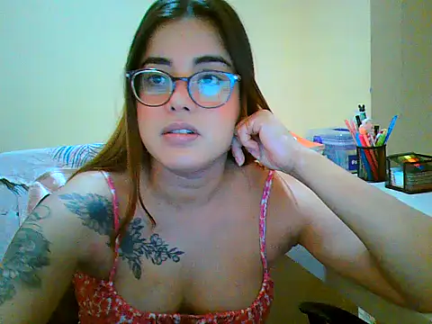 maliamiller online show from November 26, 2025, 10:00 pm