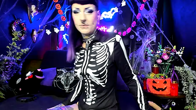 Purple Coffin666 online show from October 15, 2025, 8:25 am