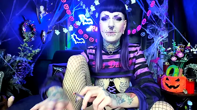 Purple Coffin666 online show from October 27, 2025, 9:35 am