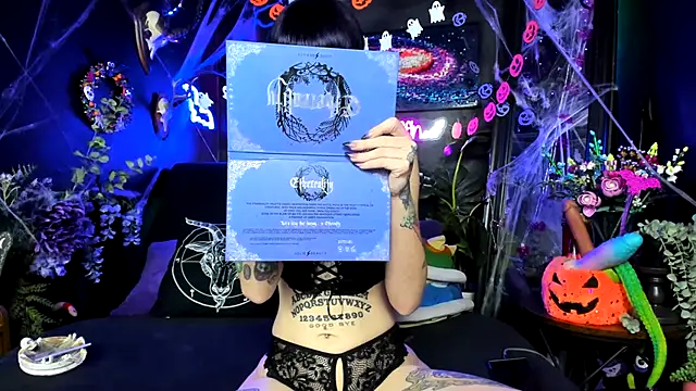 Purple Coffin666 online show from November 26, 2025, 10:05 am