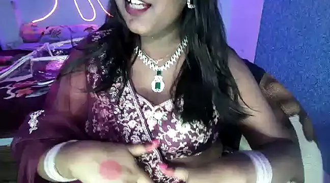 expression queen online show from December 11, 2024, 5:48 pm