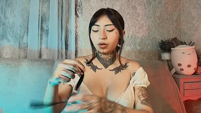 Evangeline bell online show from December 13, 2025, 8:58 pm