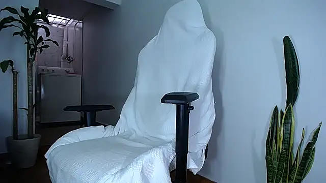 diamond black00 online show from February 20, 2025, 9:31 pm