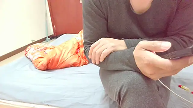 Snapshot of huzi518 chatting on December 14, 2025, 1:22 am huzi518 online show from December 14, 2025, 1:22 am