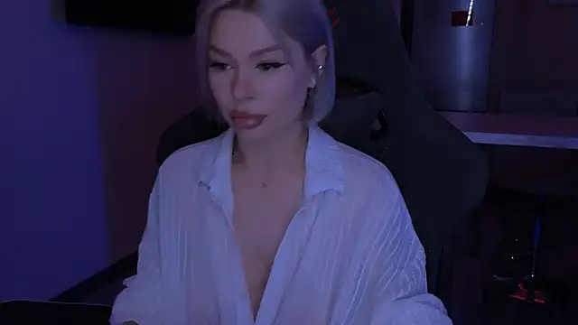 Sasha Mason online show from November 1, 2025, 2:13 am