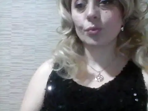Snapshot of SweetCandy356 chatting on January 22, 2025, 4:23 pm SweetCandy356 online show from January 22, 2025, 4:23 pm