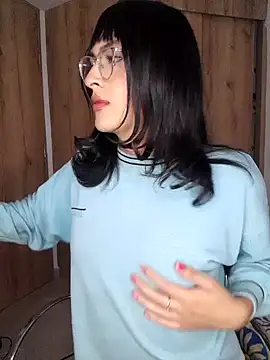 Snapshot of Kiitygirl chatting on December 3, 2024, 12:13 am Kiitygirl online show from December 3, 2024, 12:13 am