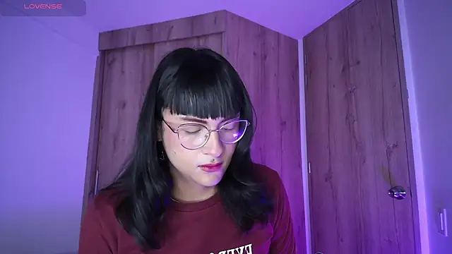 Snapshot of Kiitygirl chatting on January 28, 2025, 10:34 am Kiitygirl online show from January 28, 2025, 10:34 am