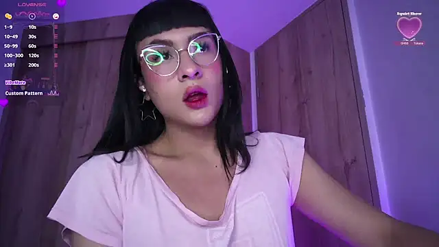 Snapshot of Kiitygirl chatting on February 5, 2025, 10:55 pm Kiitygirl online show from February 5, 2025, 10:55 pm