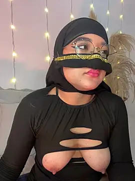 Maisa issa online show from February 22, 2025, 3:47 pm