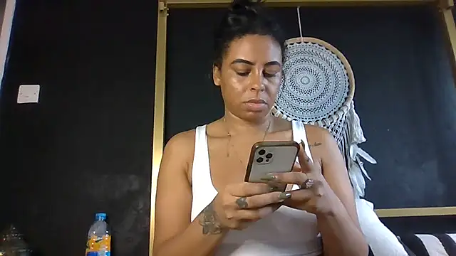 Snapshot of bigbootyjayda chatting on February 4, 2025, 12:55 pm bigbootyjayda online show from February 4, 2025, 12:55 pm