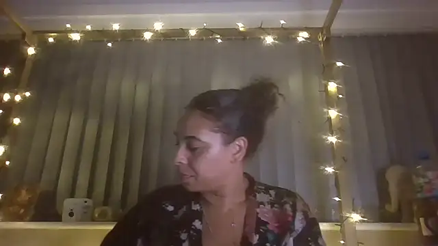 Snapshot of bigbootyjayda chatting on September 18, 2025, 10:45 pm bigbootyjayda online show from September 18, 2025, 10:45 pm