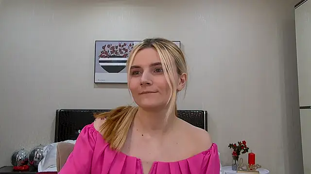 Snapshot of KellyStone chatting on February 2, 2025, 5:42 am KellyStone online show from February 2, 2025, 5:42 am