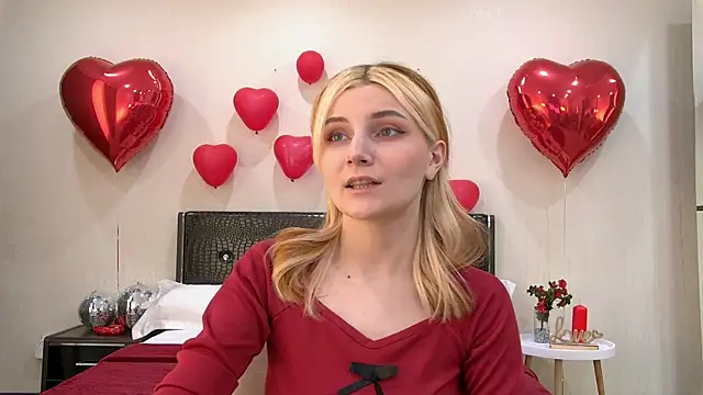 Snapshot of KellyStone chatting on February 16, 2025, 8:43 am KellyStone online show from February 16, 2025, 8:43 am
