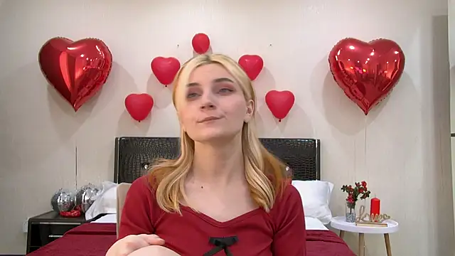 Snapshot of KellyStone chatting on February 16, 2025, 11:49 am KellyStone online show from February 16, 2025, 11:49 am