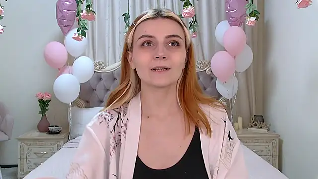 Snapshot of KellyStone chatting on March 11, 2025, 5:02 pm KellyStone online show from March 11, 2025, 5:02 pm