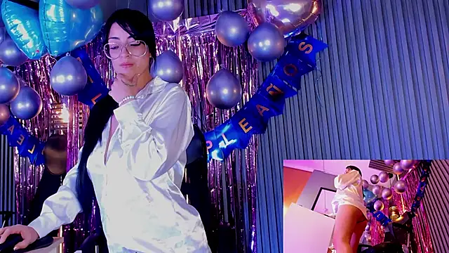 aura-baker online show from March 8, 2025, 4:06 pm