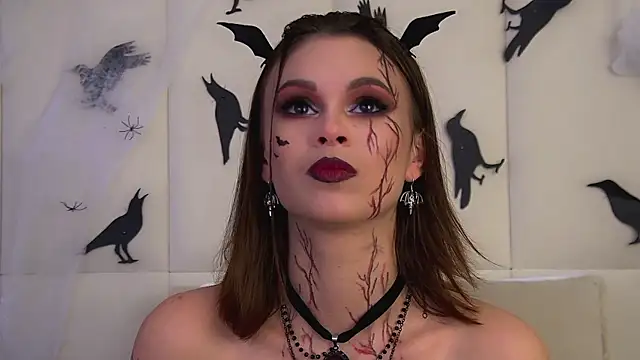 Snapshot of PollyLanders chatting on November 1, 2025, 6:21 pm PollyLanders online show from November 1, 2025, 6:21 pm